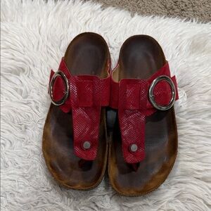 HAFLINGER UNISEX ROUND BUCKLE
CORRINA RED REPTILE LEATHER SANDALS Size 10 41 EU